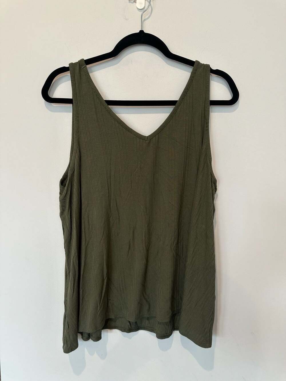 Old Navy Luxe Ribbed V-Neck Tank Top Olive Green XL